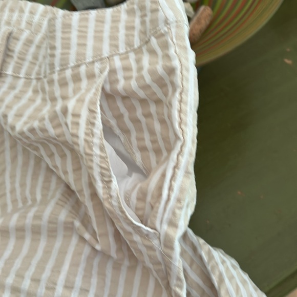 Seersucker straight leg pants. - Picture 5 of 5